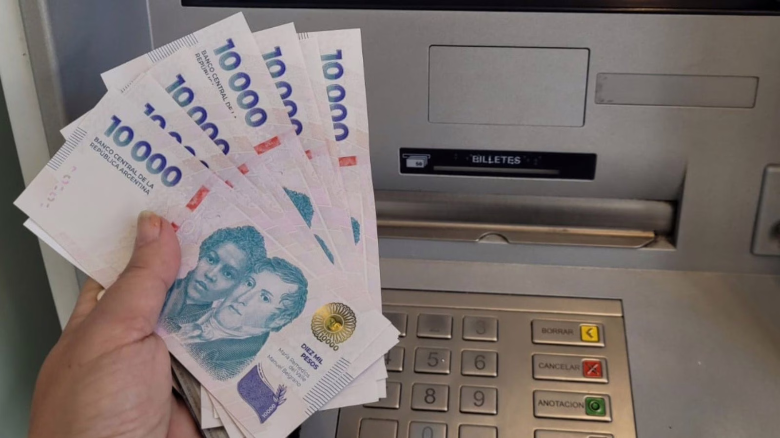 cobro cajero salario sueldo