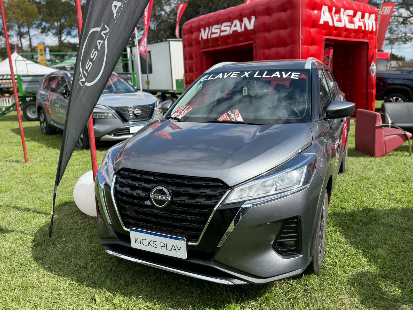 El Nissan Kicks Play, una de las grandes opciones de 0KM que ofrecen desde la concesionaria Nissan Aucam en la Expo Rural.