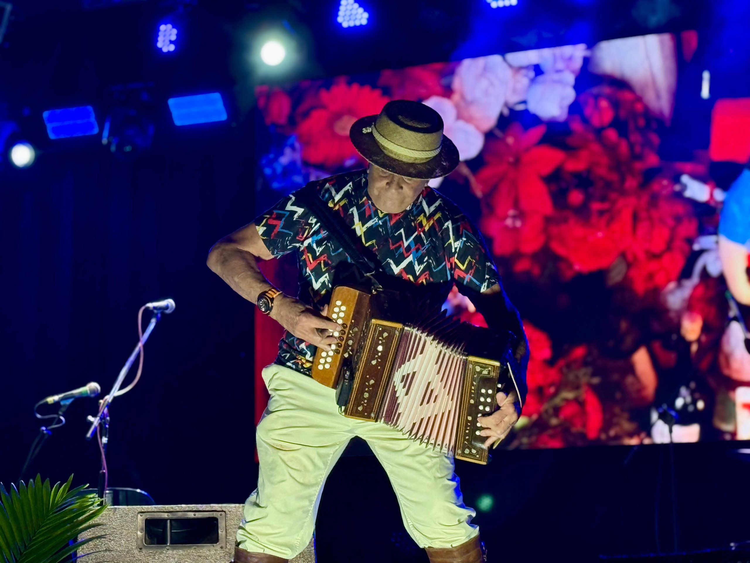 Foto: Antonio Tarragó Ros en el Festival del Jaaukanigás. 