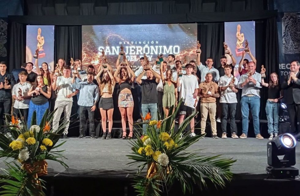 484842121_970272181952087_3130437931868876385_n