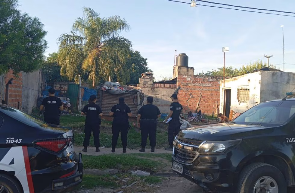 Allanamientos en Loteo Nardelli dos aprehendidos y un arma incautada