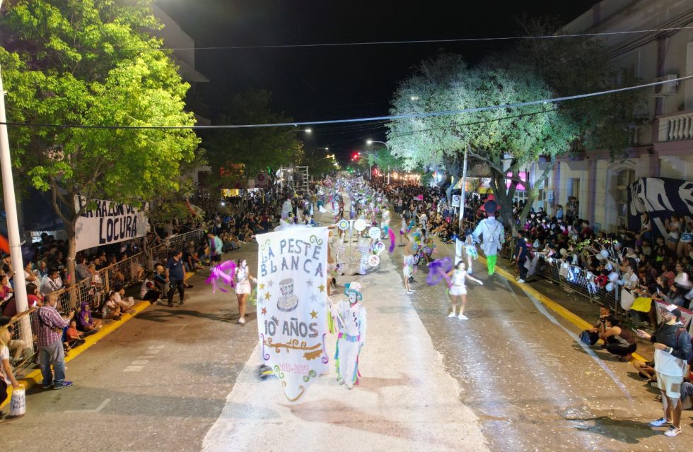 Finalizo-la-Estudiantina-Olimpica-2023-un-festival-de-talentos-en-las-calles-de-Reconquista-1