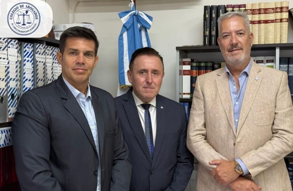 Colegio de abogados apoyo a Alurralde