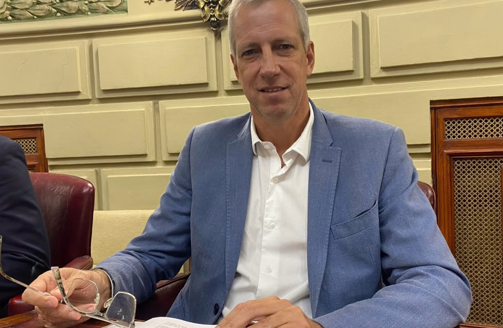 WhatsApp Image 2025-02-13 at 19.42.31