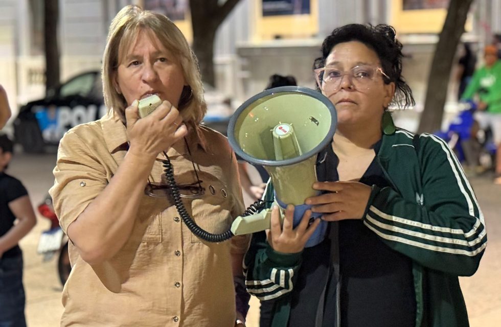 Mariana Meza derecha