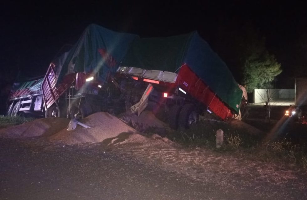 WhatsApp Image 2025-10-22 at 23.27.21