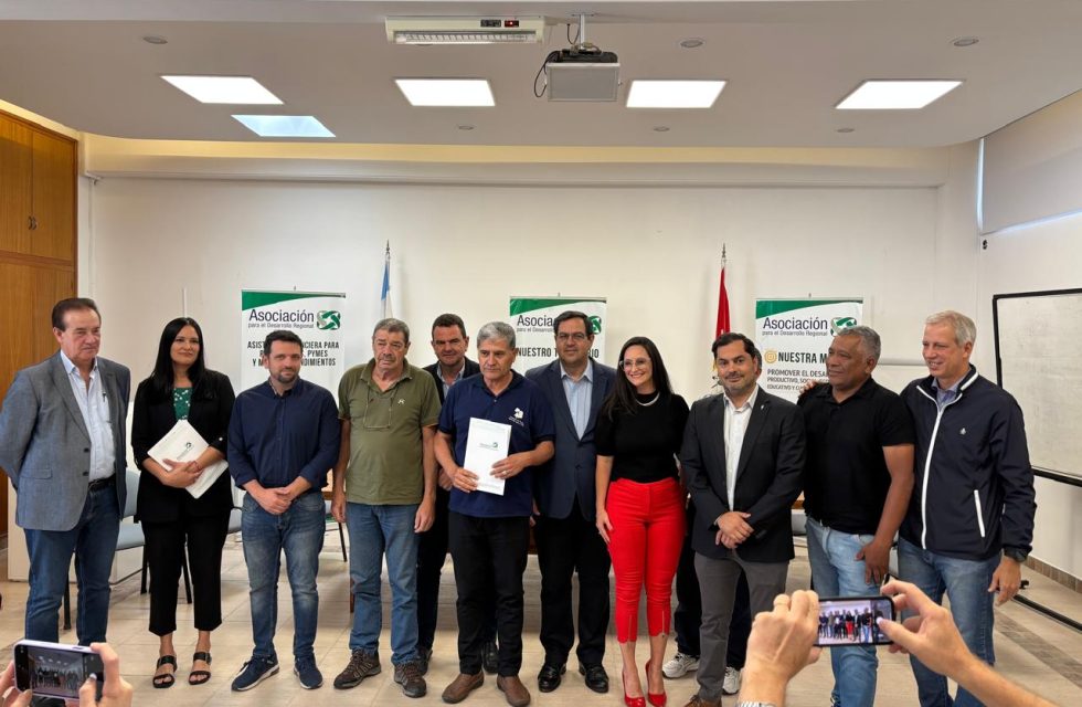 WhatsApp Image 2025-10-23 at 21.08.27