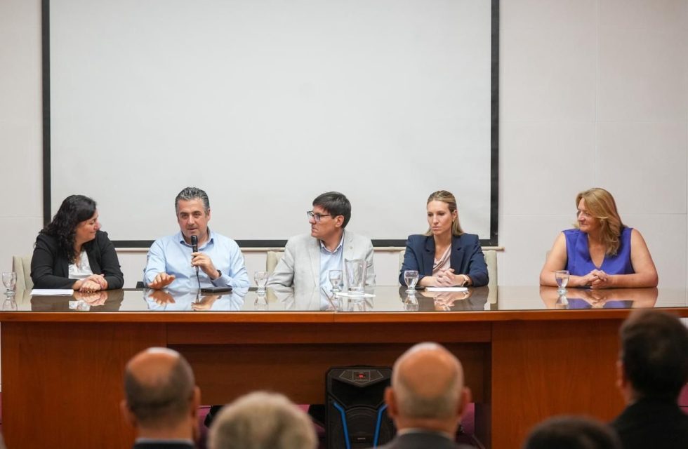 Munistro Cococcioni y Ministro Goity