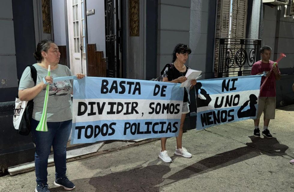 manifestación en apoyo a la policía