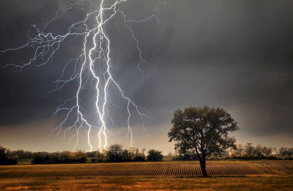 cuando-llega-la-tormenta-de-santa-rosa-2087501