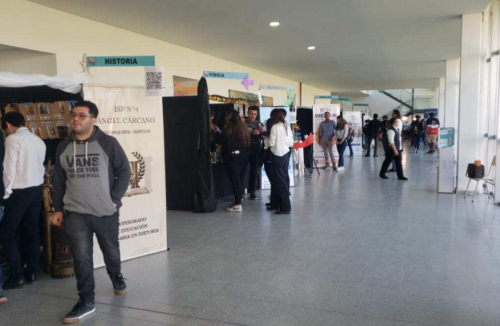 Expo Carreras en el Profesorado