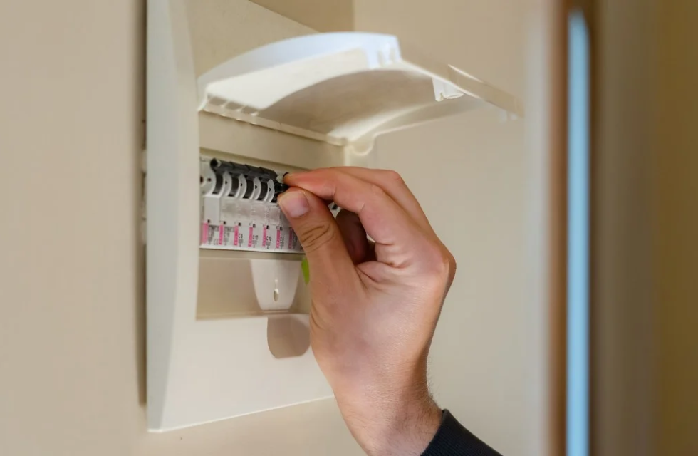 energia luz diyuntor epe