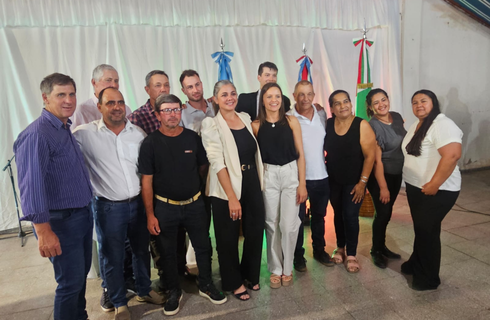 Carla Maurencig (centro), junto a su equipo