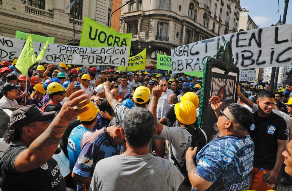 UOCRA PRESENTE