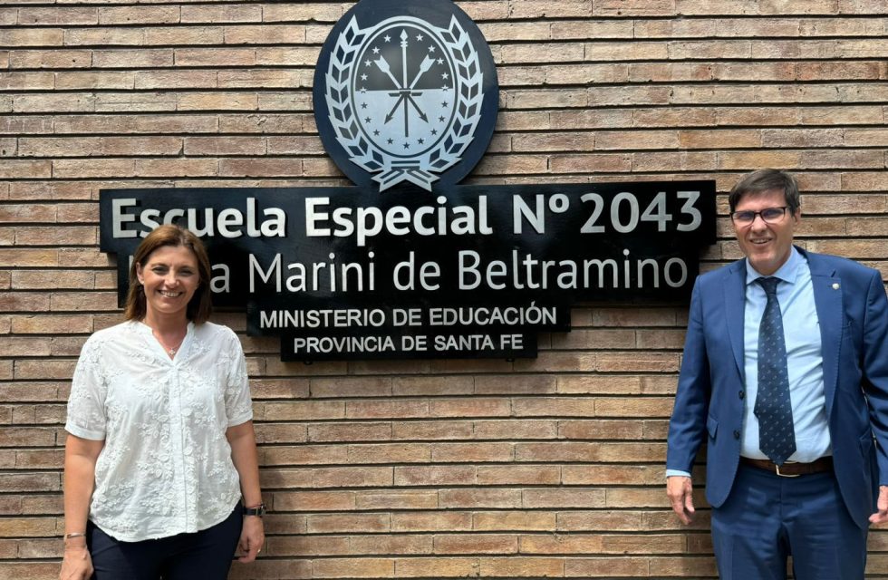 educacionministroposa